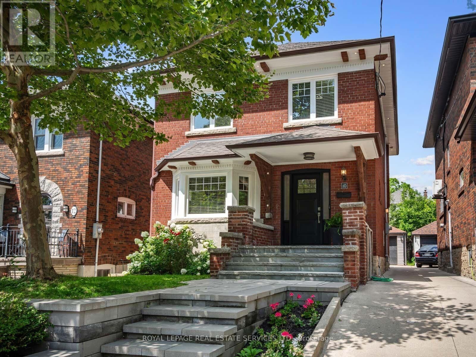 Property Photo:  10 Elora Road  ON M6P 3H6 