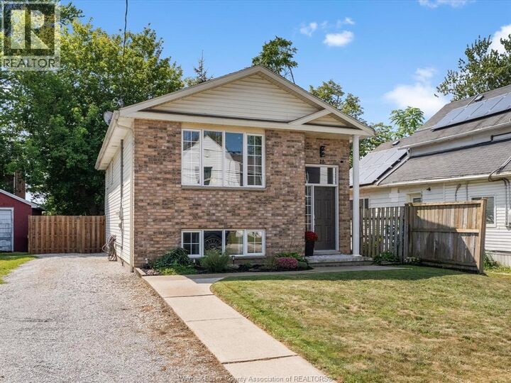 Property Photo:  18 Kirk Street  ON N7M 3P8 