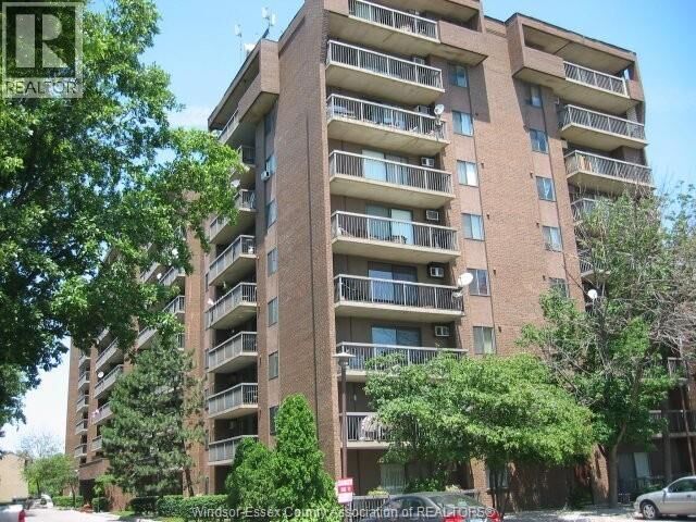 Property Photo:  3936 Wyandotte Street East 509  ON N8Y 1G3 