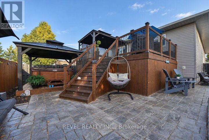 Property Photo:  441 Kellyann Drive  ON P4P 1G9 