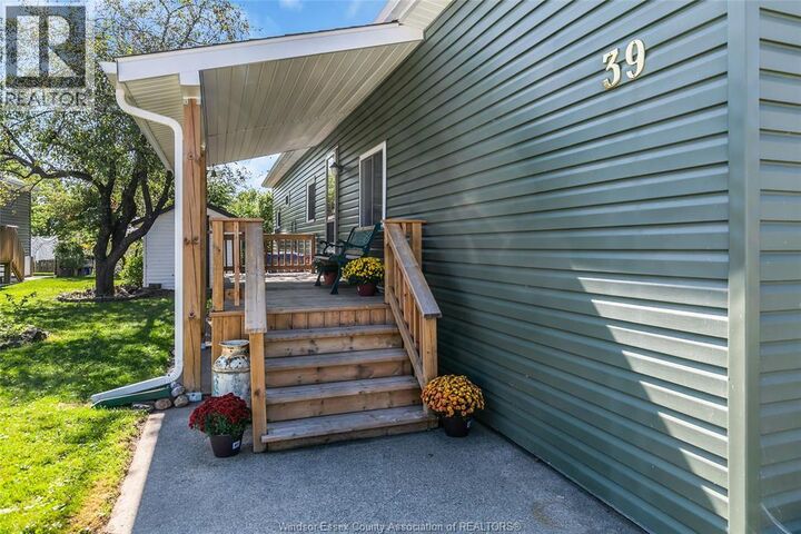 Property Photo:  39 Wilder South  ON N8N 2T1 