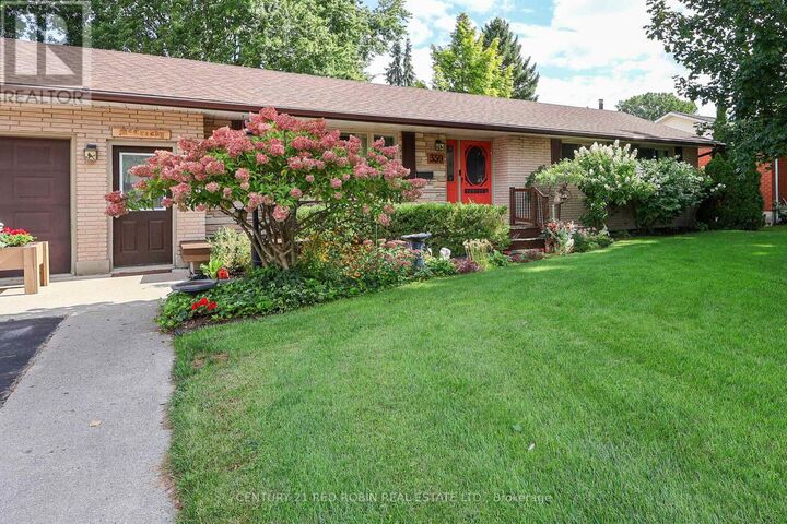 Property Photo: 359 Oak Avenue ON N7G 3A9