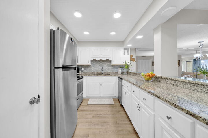Property Photo: 1030 U.s. 98 49 FL 32541