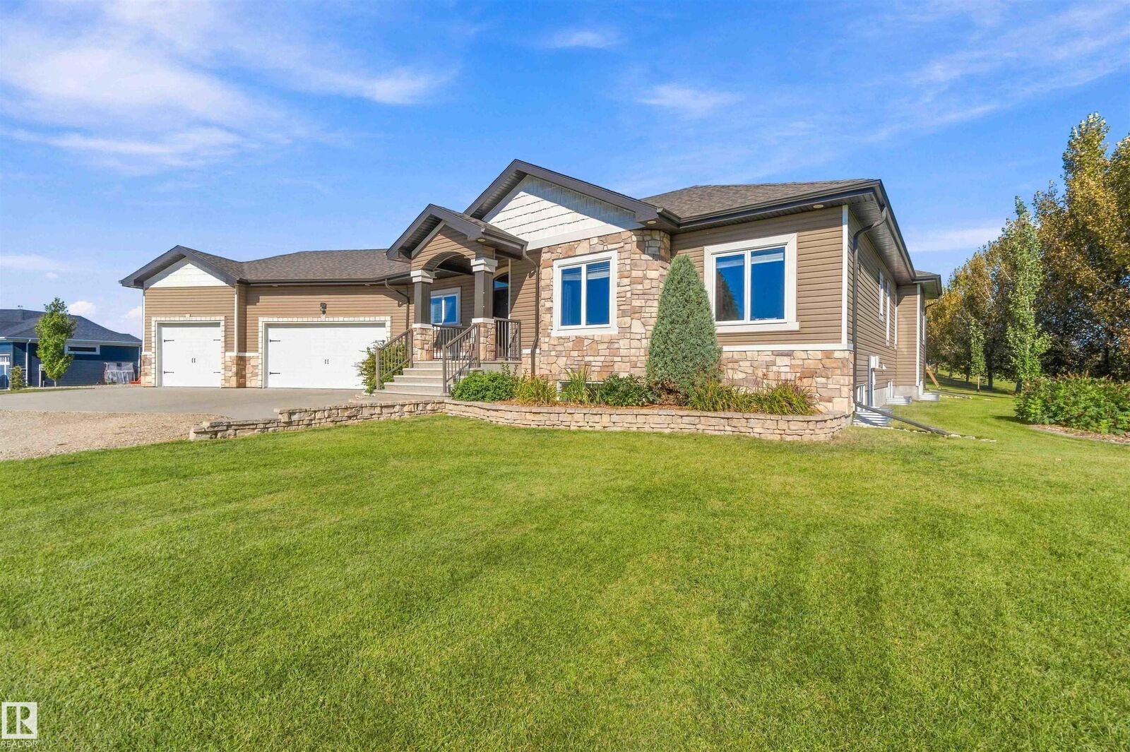 Photo de la propriété:  50516 Rge Rd 233 160  AB T8A 3K4 