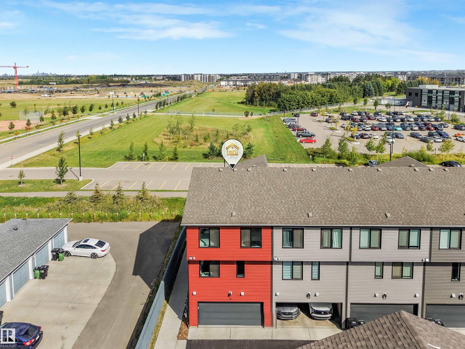 Property Photo:  11910 35 Avenue SW 35  AB T6W 4Z8 