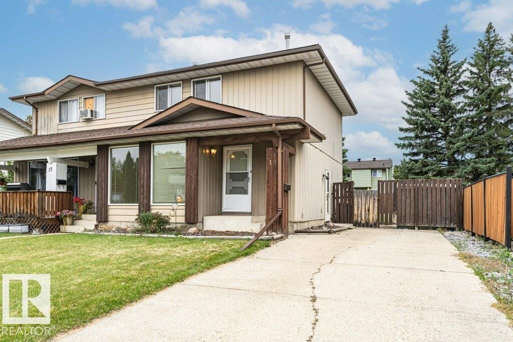 Property Photo:  19 Golden Spike Road  AB T7Z 1H3 