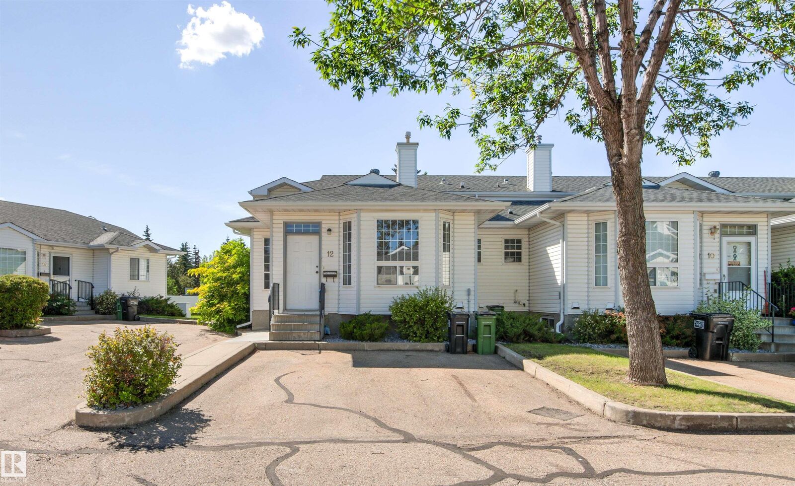 Property Photo:  3311 58 Street NW 12  AB T6L 6X3 
