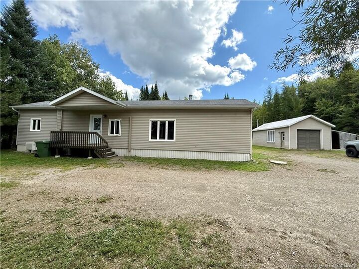 Property Photo:  401 Chemin Smith  NB E7C 2J8 