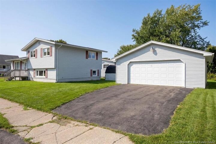 Property Photo:  179 Boyaner Crescent  NB E2J 4C8 