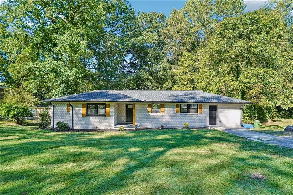 Property Photo:  481 Peyton Road SW  GA 30311 