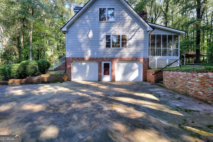Property Photo: 1786 SW Bear Cave SW GA 30047
