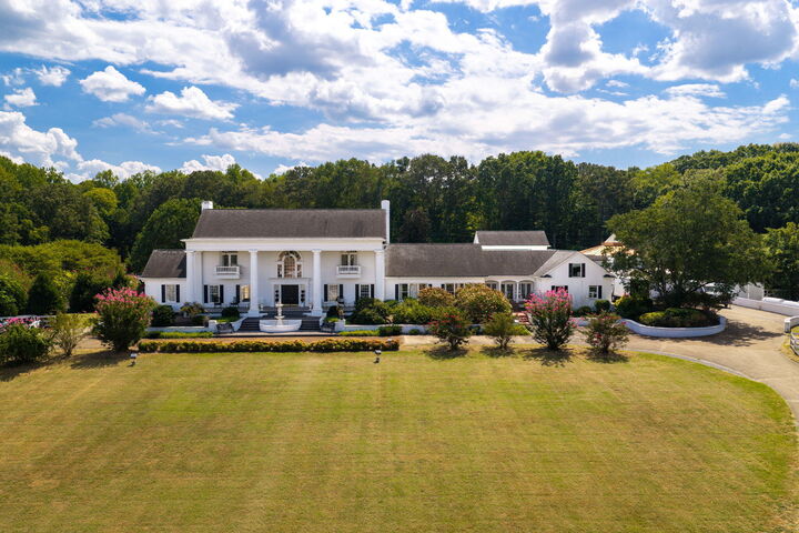 Property Photo: 8212 Bell Mill Road TN 37363
