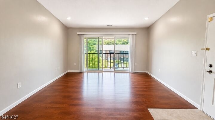 Property Photo: 500 Danbury Ln NJ 08816