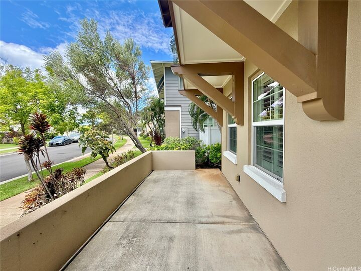 Property Photo:  91-1067 Waiinu Street  HI 96706 