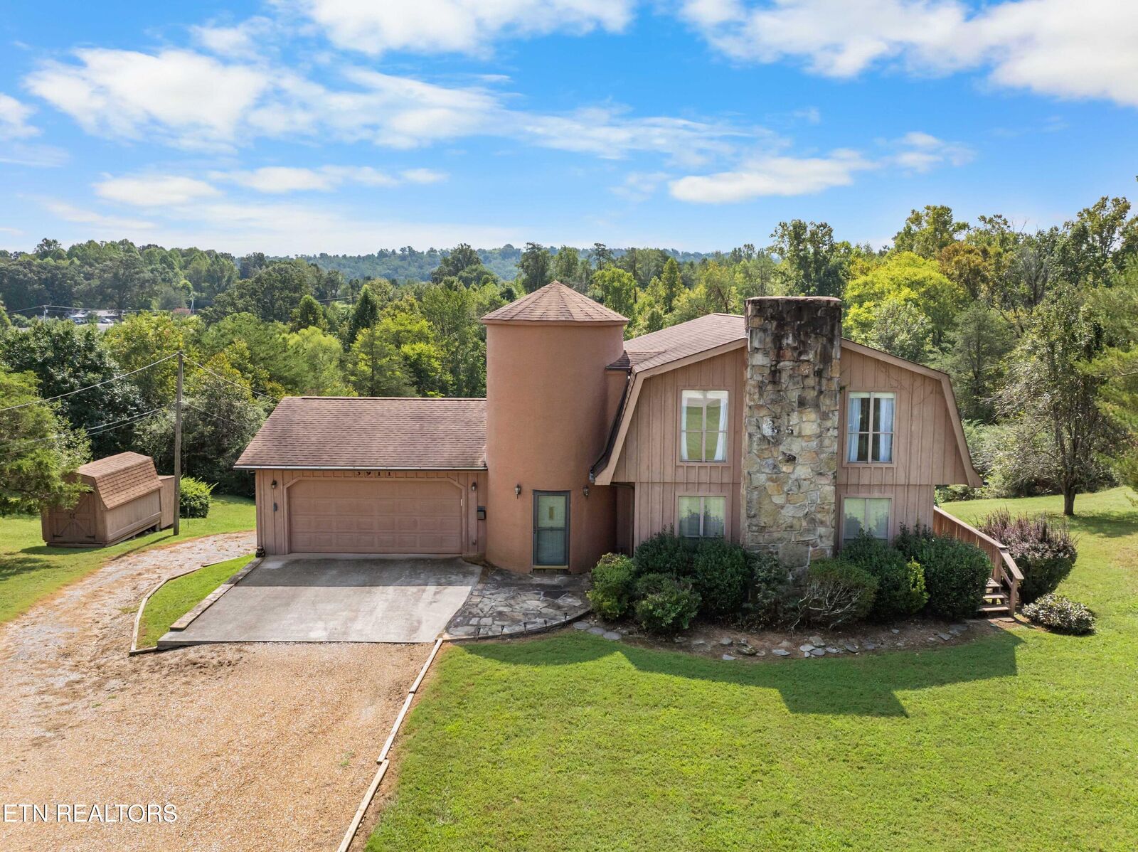 Property Photo:  3911 Miser Station Rd  TN 37777 