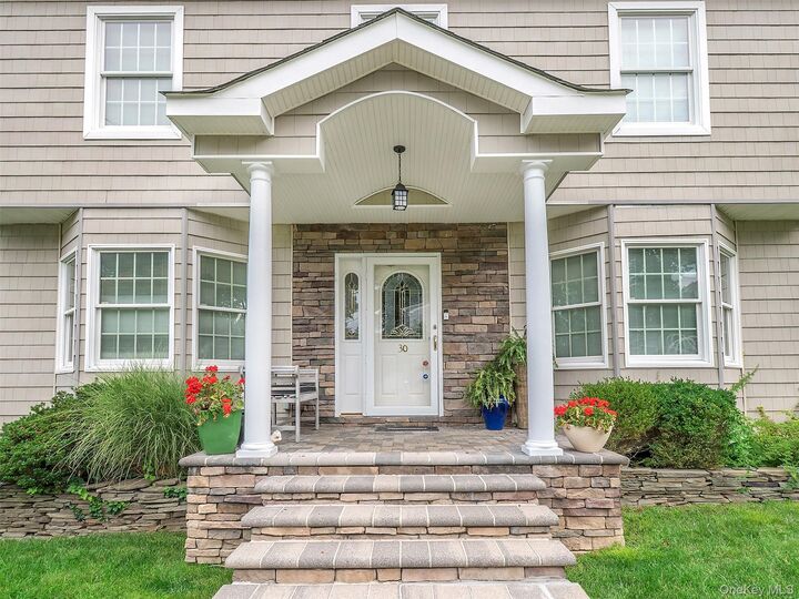 Property Photo:  30 Waverly Street  NY 11545 