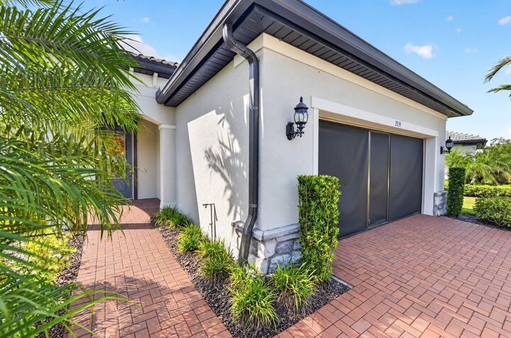 Property Photo: 2539 Brassica Drive FL 34289