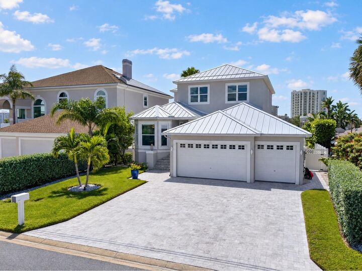 Property Photo:  141 Bayside Drive  FL 33767 