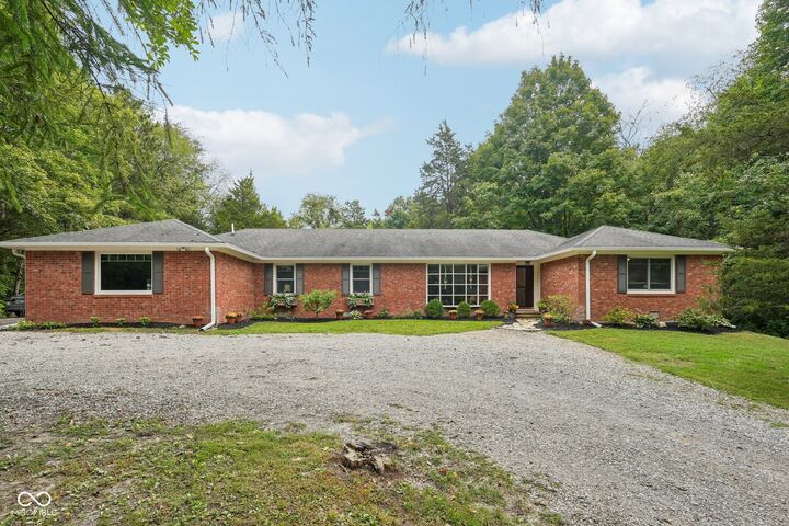 Property Photo: 5641 N County Road 375 E IN 46167