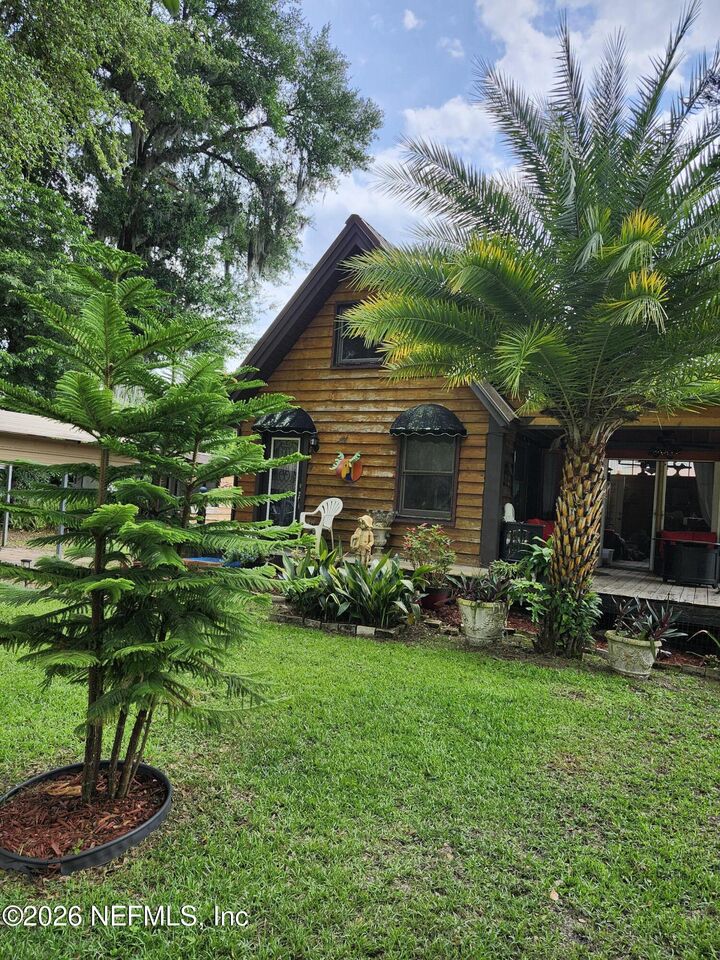 Property Photo:  115 Hayes Avenue  FL 32112 