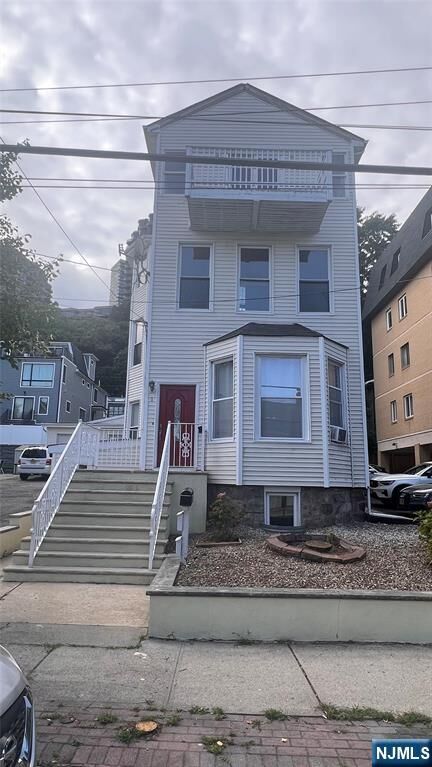 Property Photo: 82 Edgewater Place 1 NJ 07020