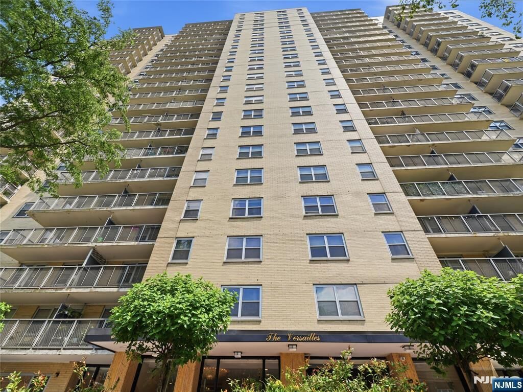 Property Photo: 6600 Boulevard E 19H NJ 07093