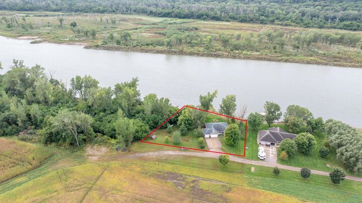 Property Photo:  10005 100th St Lot 26 &Amp 27  IA 51055 