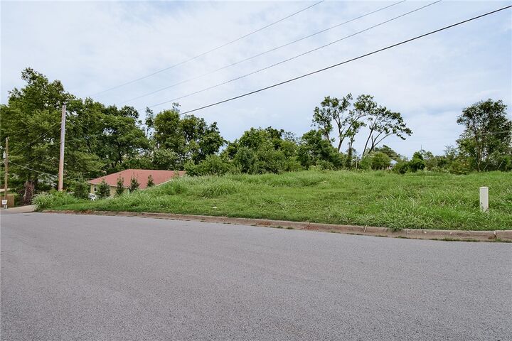 Property Photo:  NW 3rd Street  AR 72712 