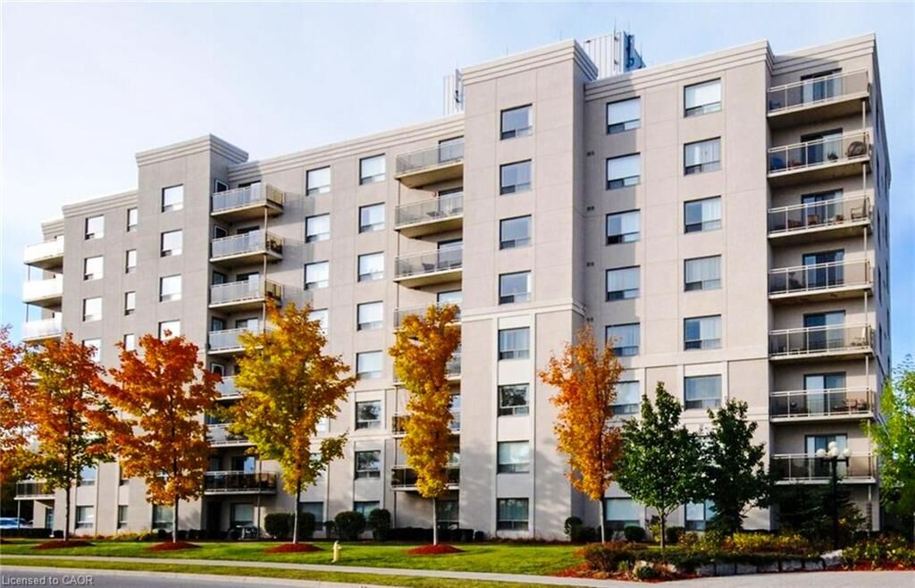 Property Photo:  237 Auburn Drive 503  ON N2K 0B7 