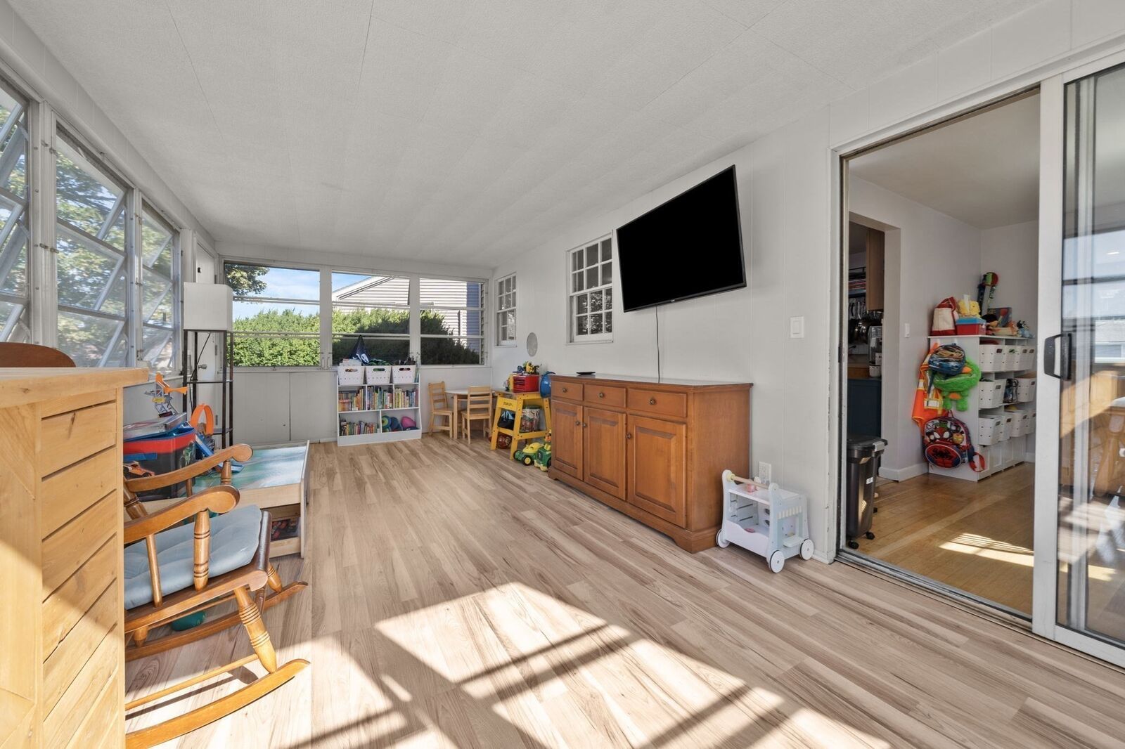Property Photo:  18 Thompson Ln  MA 01904 