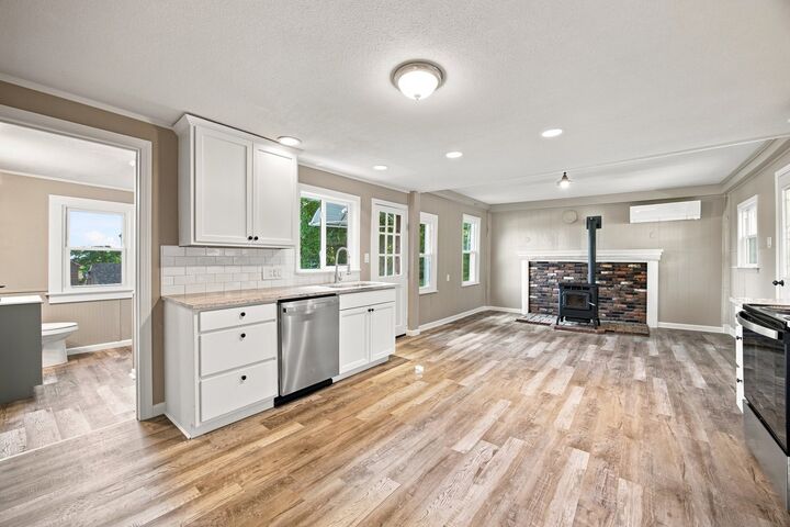 Property Photo:  188 Breckenridge St  MA 01069 