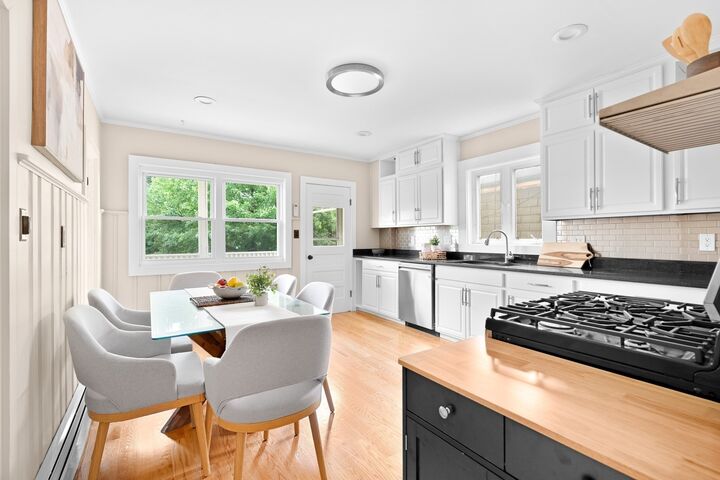 Property Photo:  111 Eutaw St 2A  MA 02128 