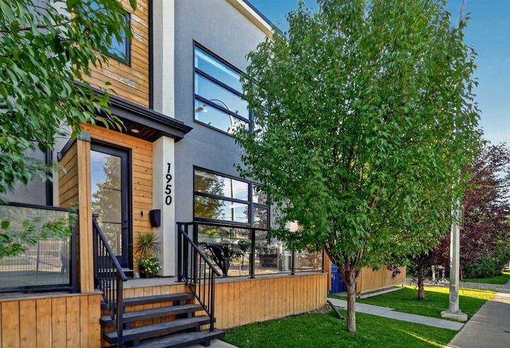Property Photo:  1950 12 Street NW  AB T2M 5B2 