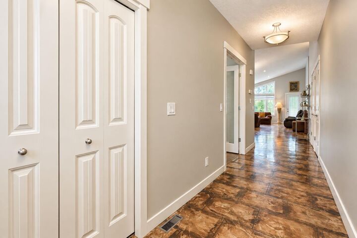 Property Photo:  203 Hillcrest Boulevard  AB T1P 0A3 