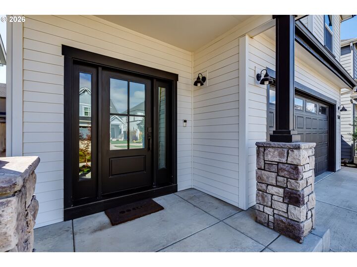 Property Photo:  1532 Sand Trap Ln  OR 97408 
