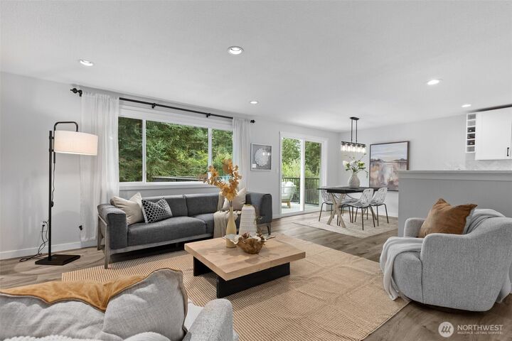Property Photo:  2605  Camas Avenue NE  WA 98056 