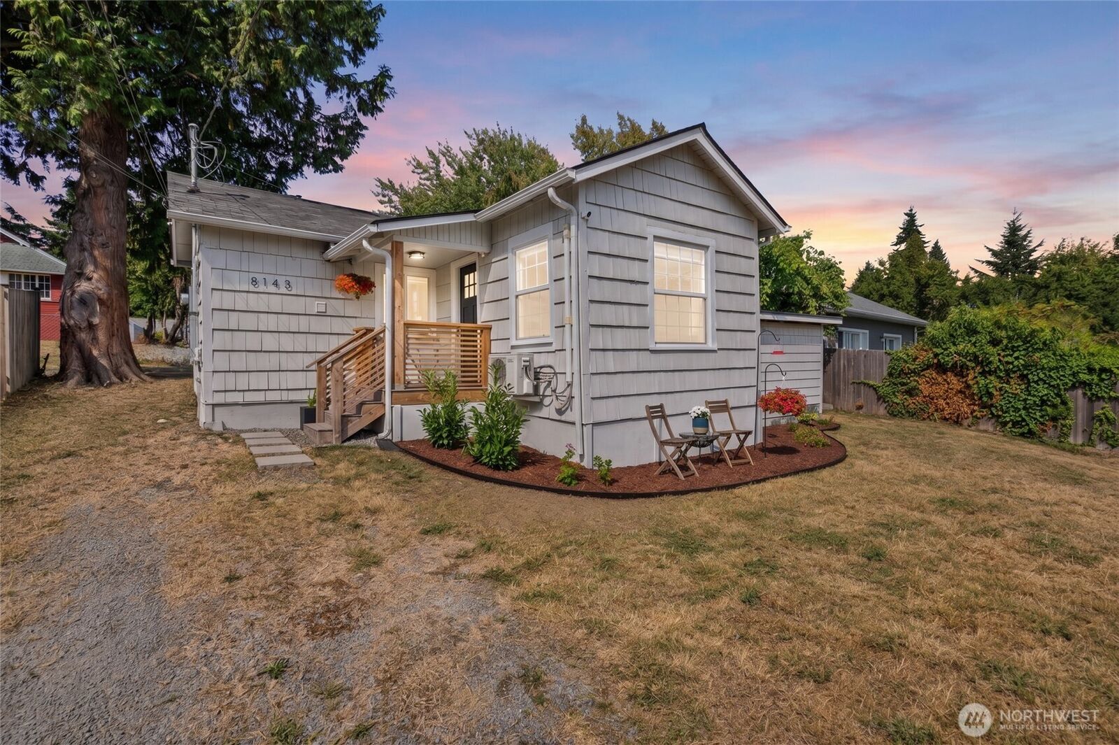 Property Photo: 8143 10th Avenue SW WA 98106