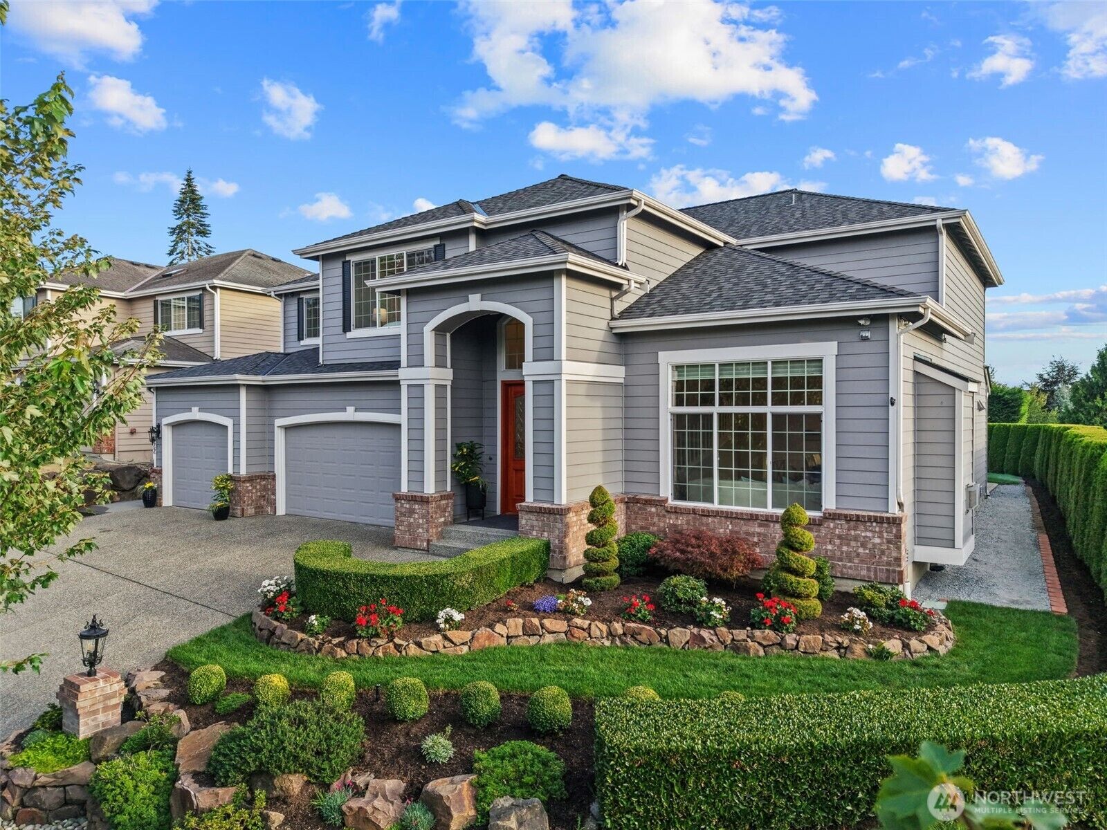 Property Photo:  4422  240th Place SE  WA 98021 
