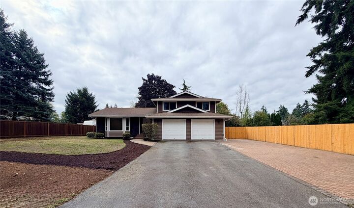 Property Photo:  9920  149th Street E  WA 98375 