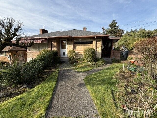 Property Photo:  4000 SW Concord Street  WA 98136 
