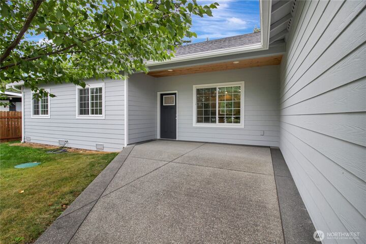 Property Photo: 379 Piper Way WA 98282
