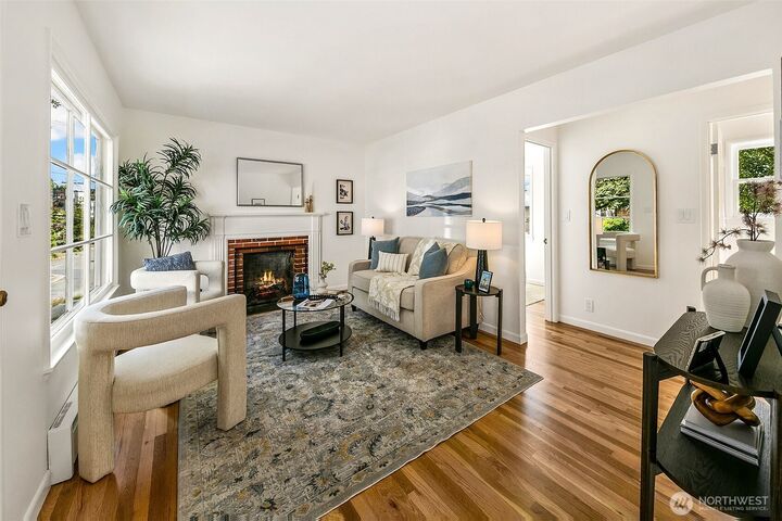 Property Photo: 1015 N 40th Street WA 98103