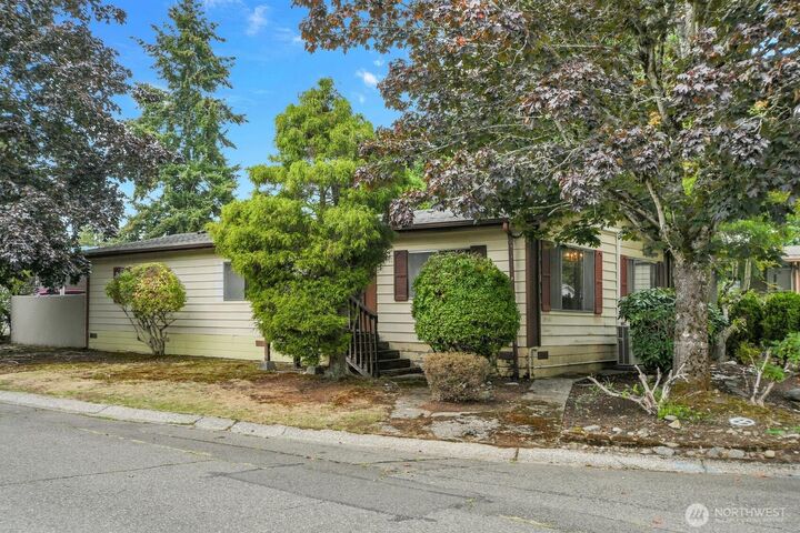 Property Photo:  19501  129th Avenue NE  WA 98011 