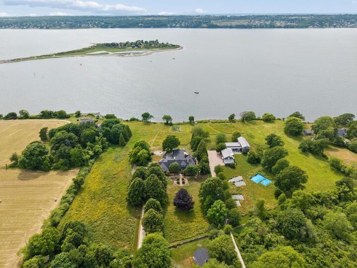 Property Photo:  683 Neck Road  RI 02878 