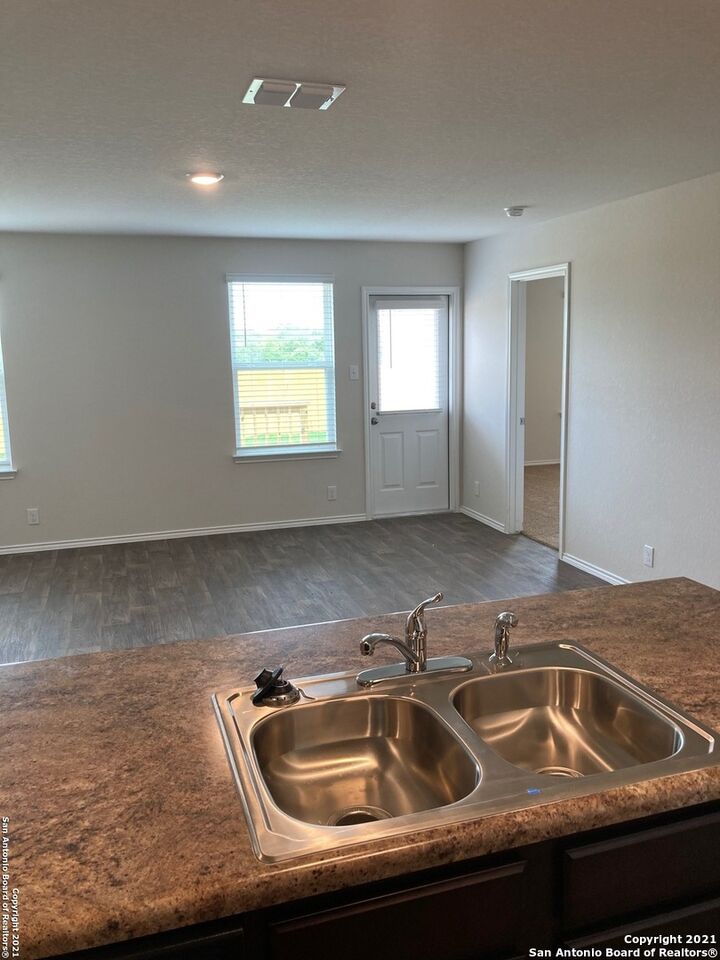 Property Photo: 5527 Soothing Water TX 78244