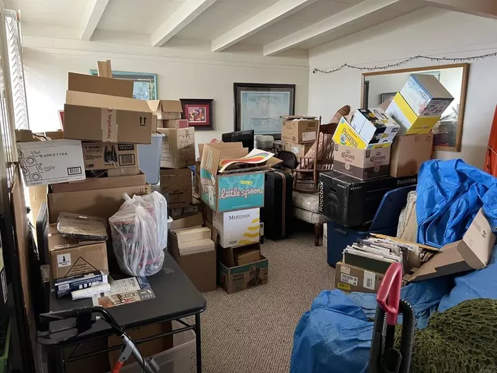Property Photo: 5350 Lehrer Drive CA 92117
