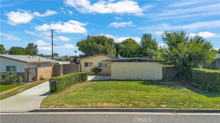 Property Photo: 1502 Lyndhurst CA 91745