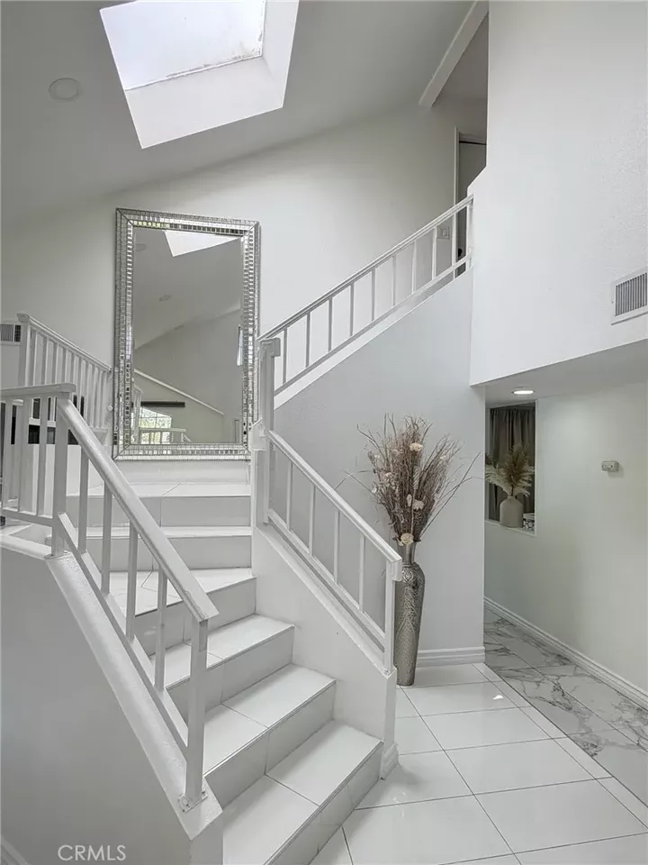 Property Photo: 601 Esther CA 93535