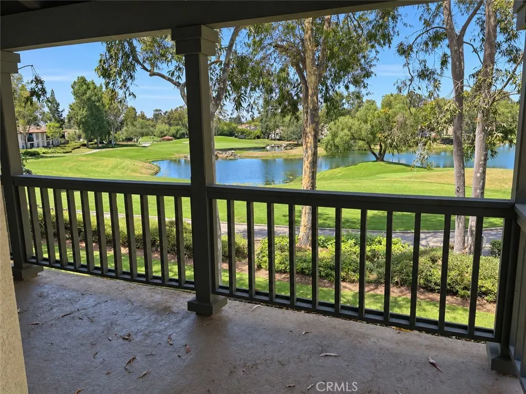 Property Photo:  12 Via Solaz  CA 92688 