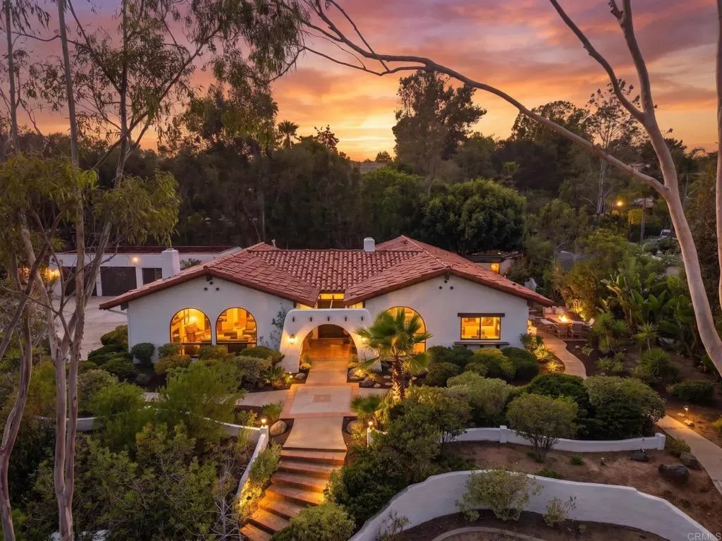 Property Photo:  2223 El Camino Del Norte  CA 92024 